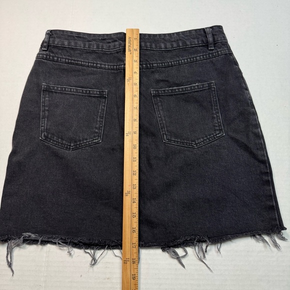 ASOS Raw Hem Denim Skirt in Washed Black Size: 8 (UK 12) - Picture 9 of 10